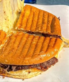 ماريا شاورما لحم